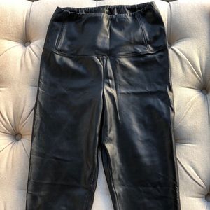 Aritzia Daria Faux Leather Legging Pants